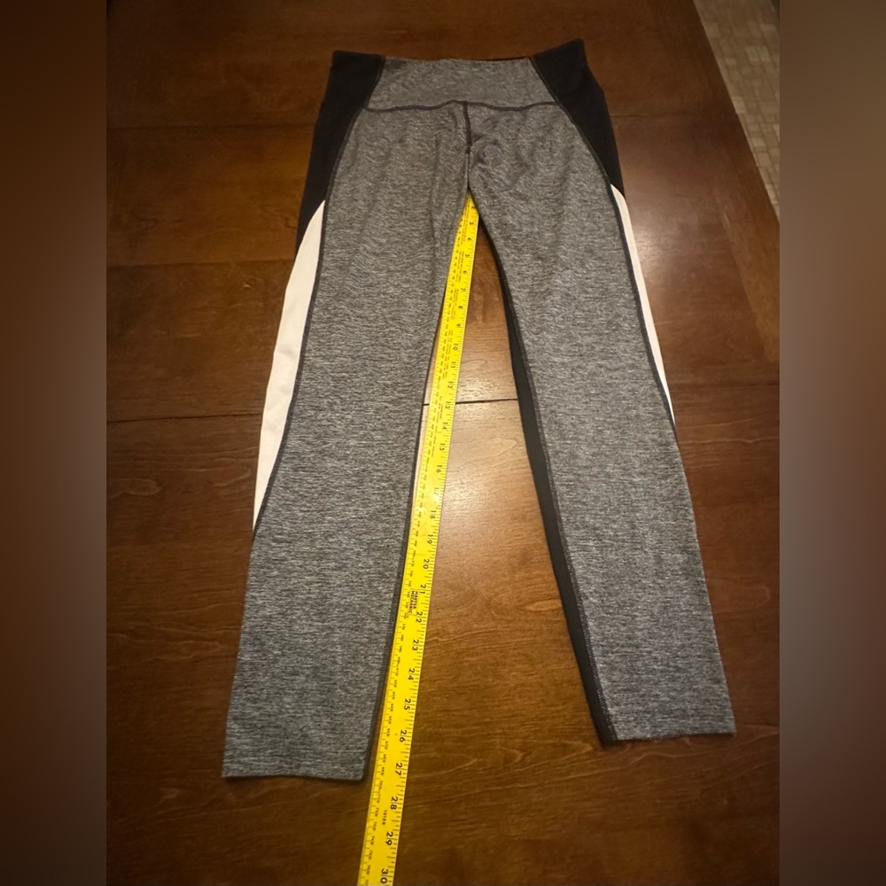 Tek Gear Black and Gray Workout Leggings women’s XL